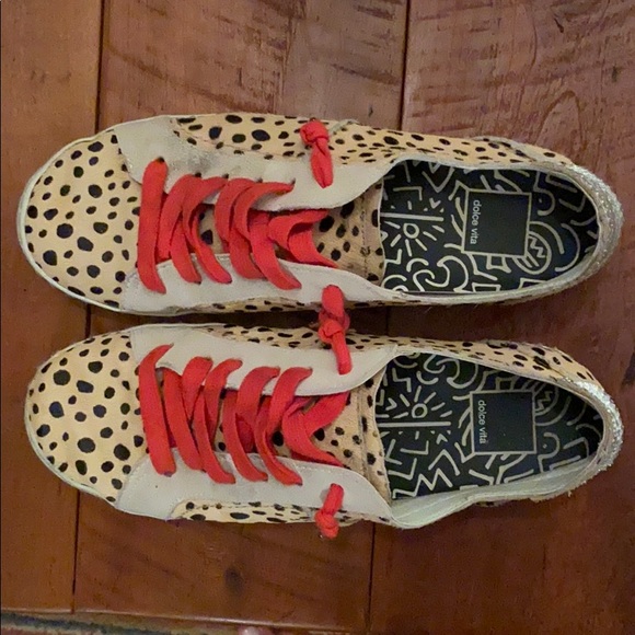 Dolce Vita Sneakers - Picture 1 of 2